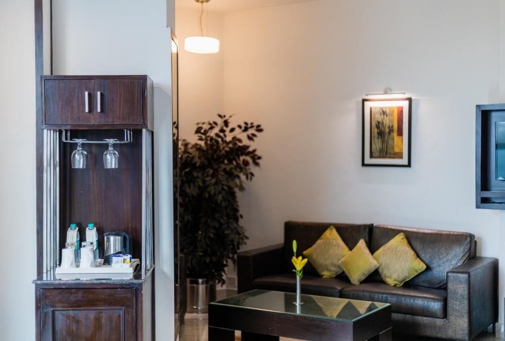 Shanti Palace, Mahipalpur, New Delhi - 3 KM from Delhi International Airport