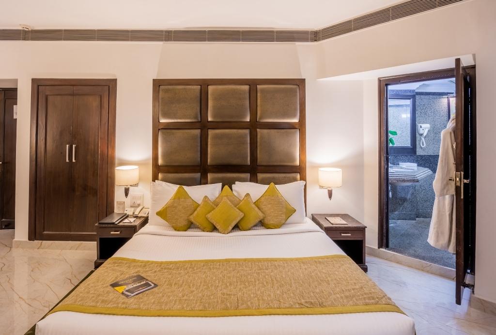 Shanti Palace, Mahipalpur, New Delhi - 3 KM from Delhi International Airport
