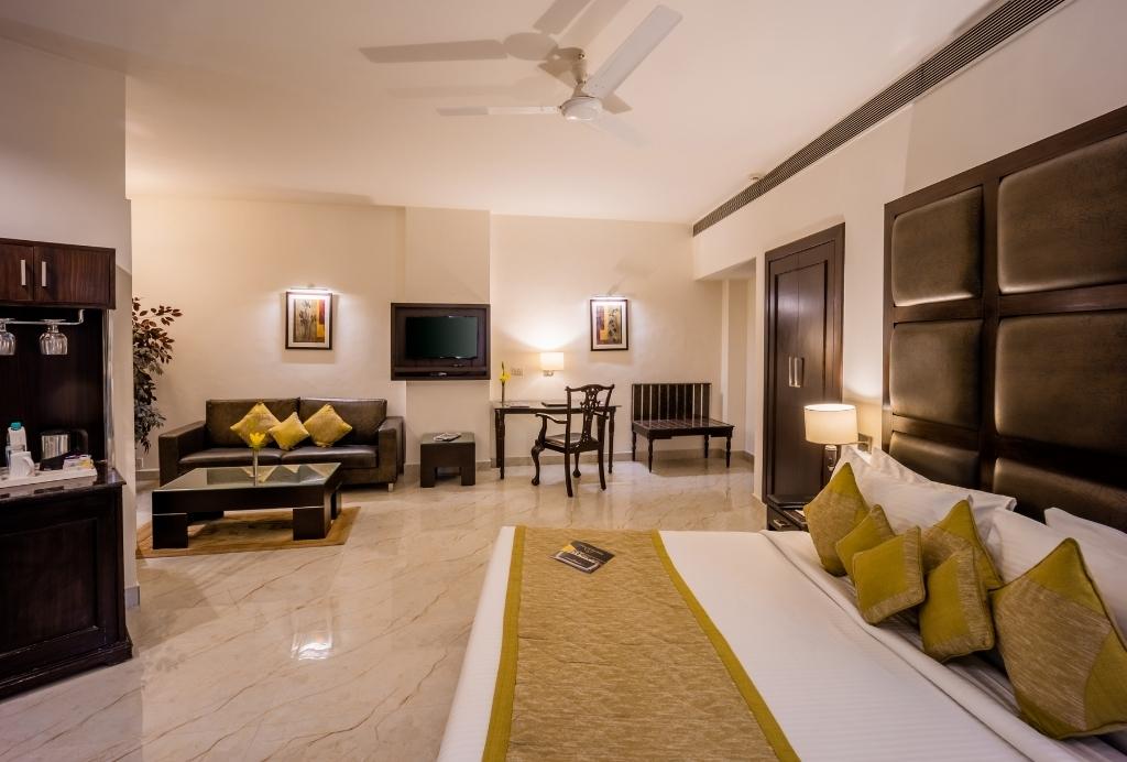 Shanti Palace, Mahipalpur, New Delhi - 3 KM from Delhi International Airport