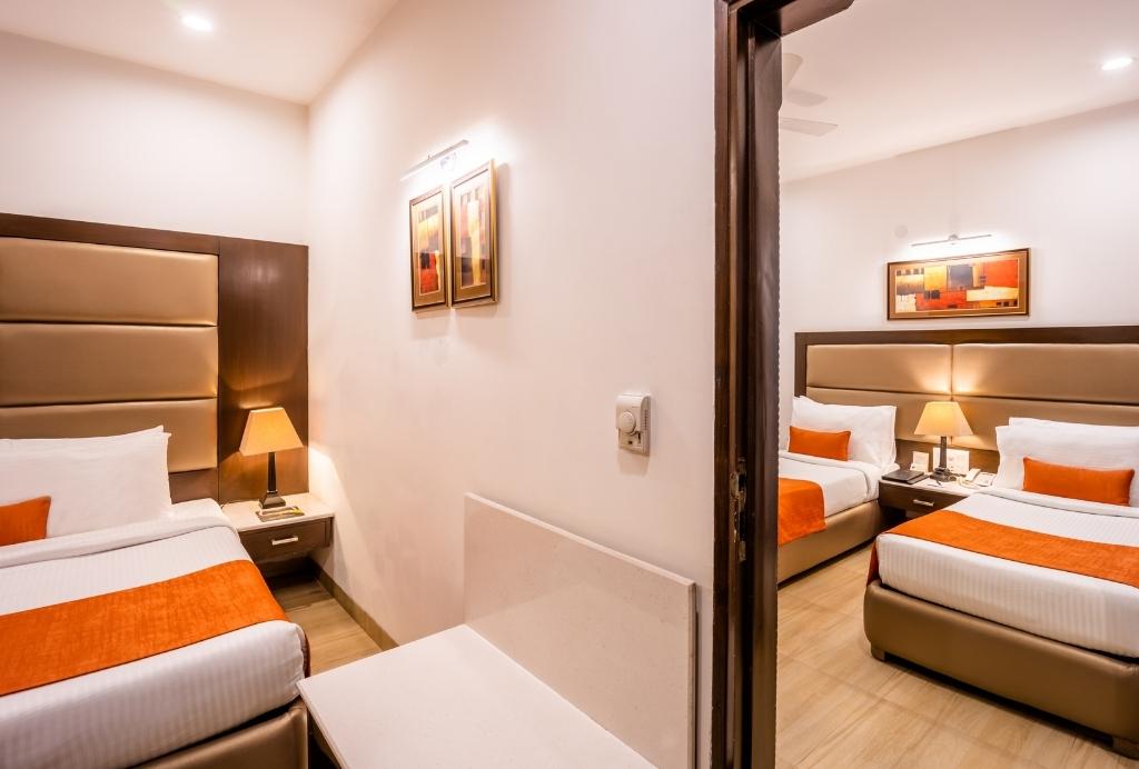 Shanti Palace, Mahipalpur, New Delhi - 3 KM from Delhi International Airport