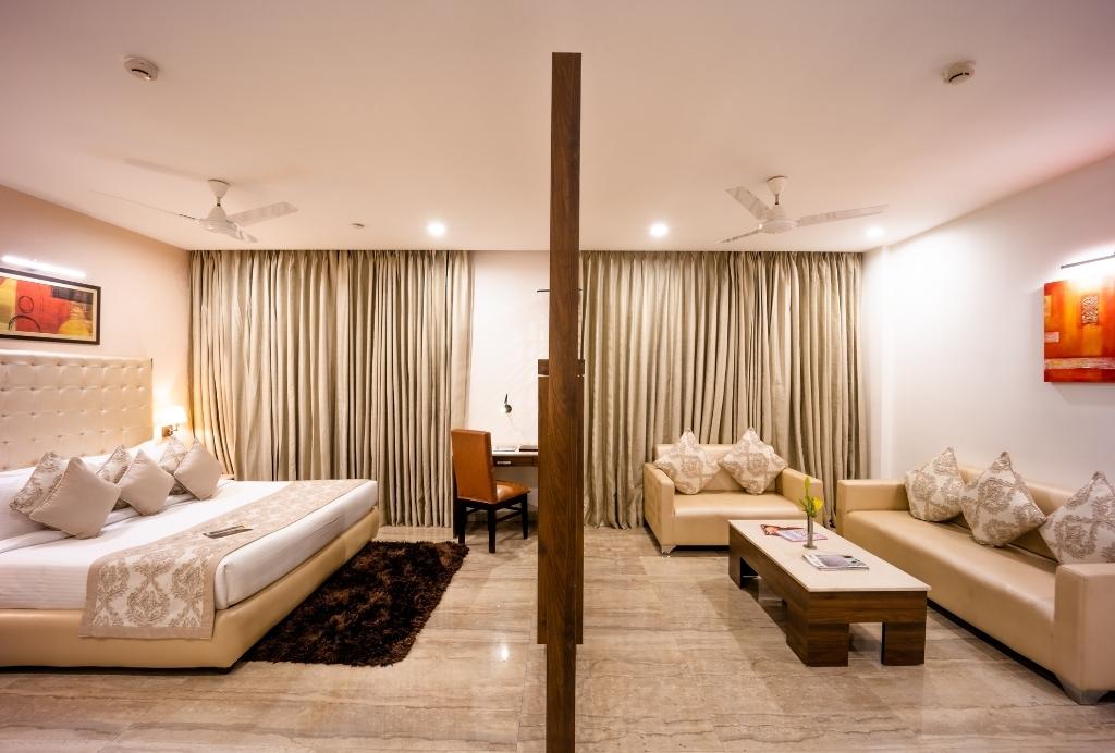 Shanti Palace, Mahipalpur, New Delhi - 3 KM from Delhi International Airport